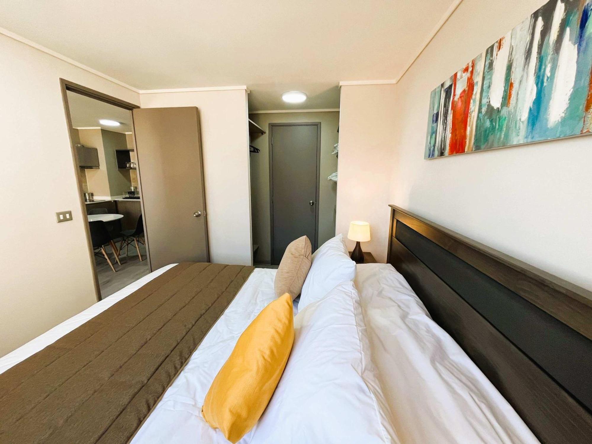 Hom I 1d1b 2pax A Estrenar Calle Carmen, Cm806 Apartamento Santiago